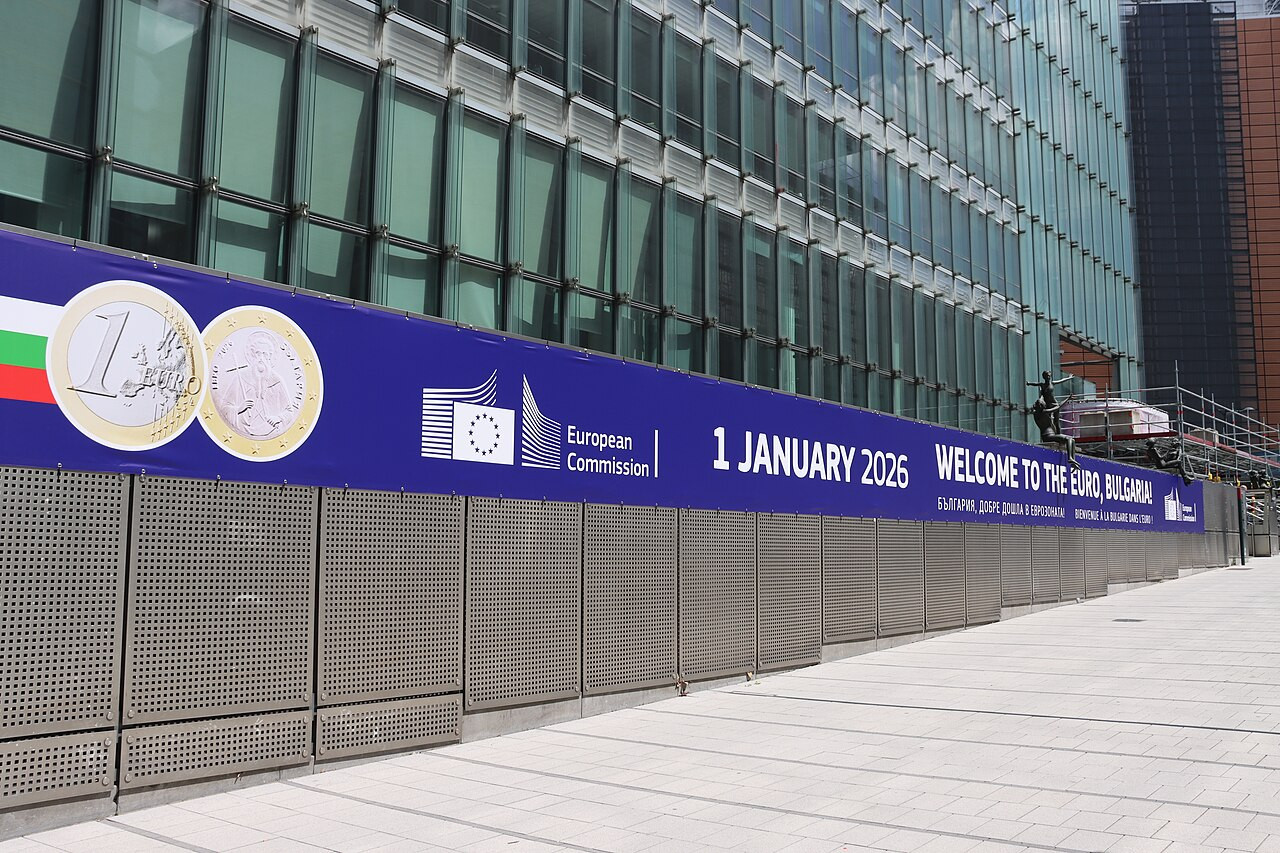 Búlgaría tók upp evru sem gjaldmiðil þann 1. janúar 2026. Búlgaría tók upp evru sem gjaldmiðil þann 1. janúar 2026.