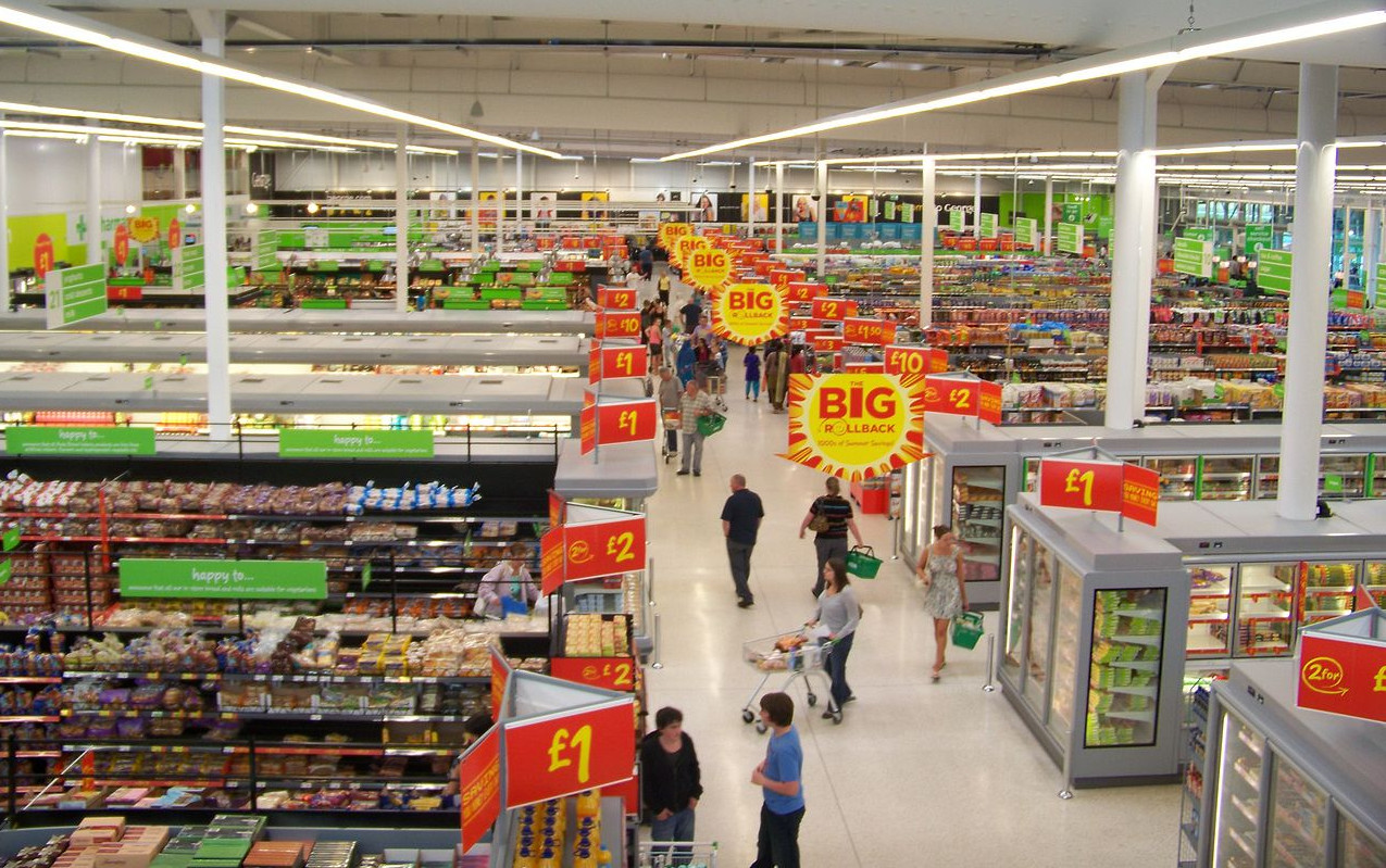 Karfan sem vísitölufjölskyldan á að kaupa er fundin á þann hátt að á nokkurra ára fresti er hópur fjölskyldna fenginn til að halda nákvæmt bókhald yfir það hvernig útgjöld þeirra skiptast. Karfan sem vísitölufjölskyldan á að kaupa er fundin á þann hátt að á nokkurra ára fresti er hópur fjölskyldna fenginn til að halda nákvæmt bókhald yfir það hvernig útgjöld þeirra skiptast.
